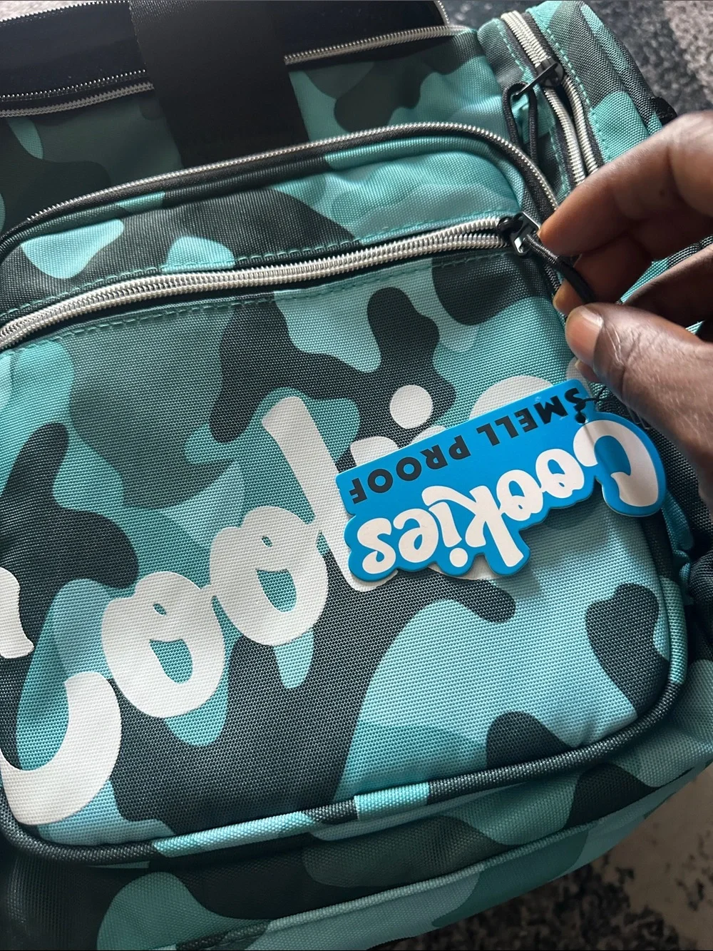 Cookies Men’s Camo Duffle Bag – Teal Blue